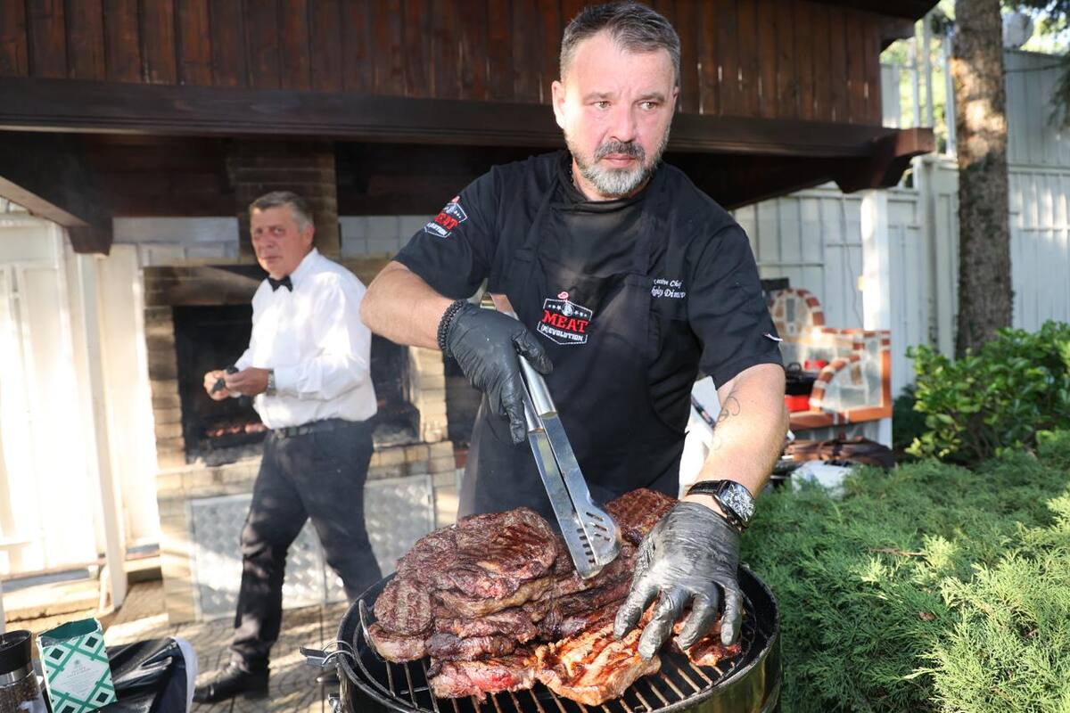 La parrilla, a cargo de la empresa búlgara Meat Revolution, el principal importador de carne argentina en ese país y uno de los más importantes en Europa de Este