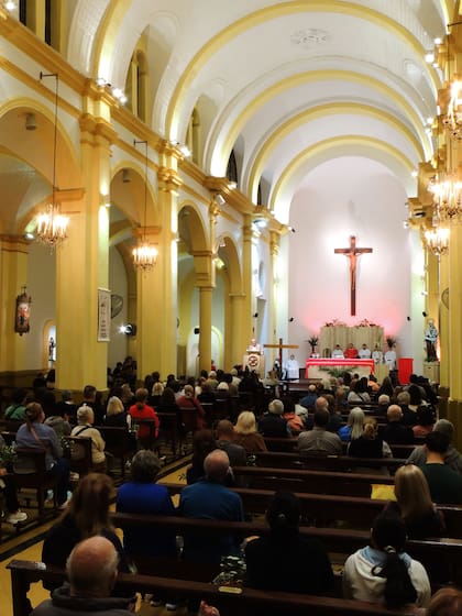 La Parroquia Nuestra Señora del Carmen.