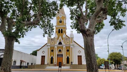 La Parroquia Nuestra Señora del Rosario es ideal para conocer en Suipacha