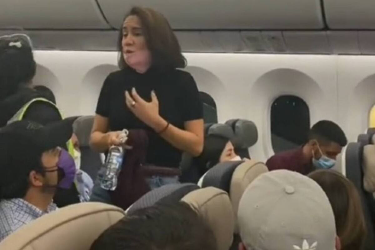 La pasajera intentó dar explicaciones después de resistirse a ubicarse en el asiento que le correspondía, pero la tripulación la abucheó.