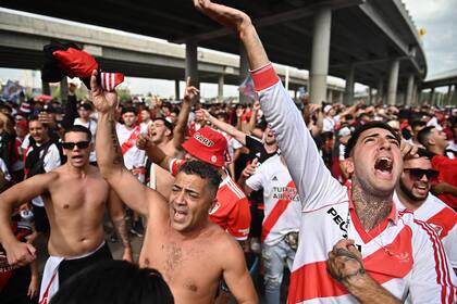 La pasión de los hinchas de River, antes del superclásico