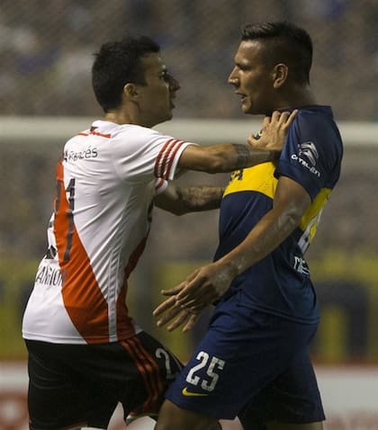 La pasión por los colores ya no son el motivo de discusión, sino de agravios personales