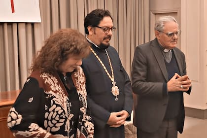 La pastora Mariel Pons, monseñor Iosif Bosch y el obispo Oscar Ojea