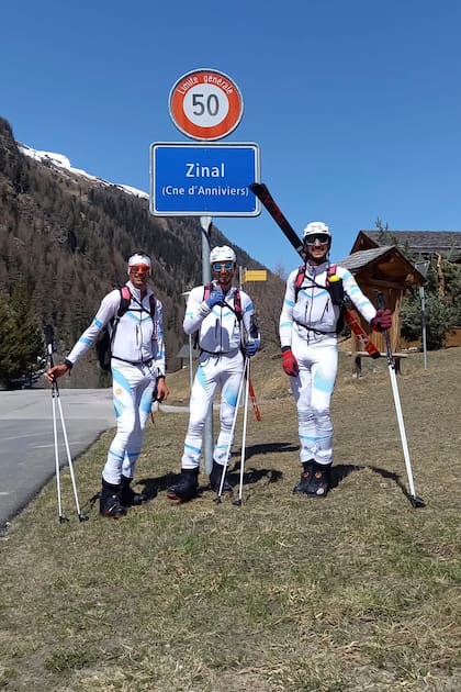 La Patrouille des Glaciers (PDG) es una carrera de esquí de travesía entre Zermatt y Verbier, dos pueblos de montaña en Suiza