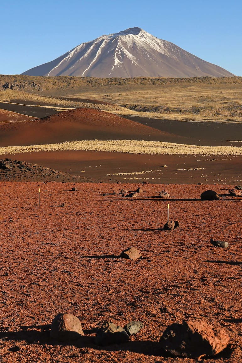 La zona de Los Colores, en el circuito de volcanes. Allí se destaca el Payún Liso.