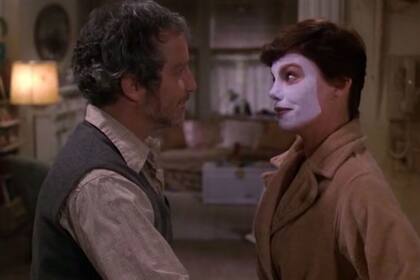 La película de Herbert Ross alcanza el vértigo gracias a un guion afiladísimo de Simon