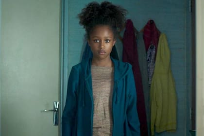 La película se centra en Amy, una joven musulmana senegalesa que vive en Francia y que sueña con unirse a un grupo de baile moderno con sus amigas