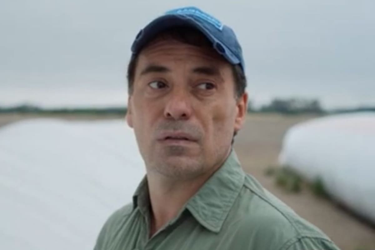 La película trata de un ingeniero agrónomo que se muda a la zona de mayor producción agropecuaria del país. Su hija y su novio rapero se oponen a los agroquímicos