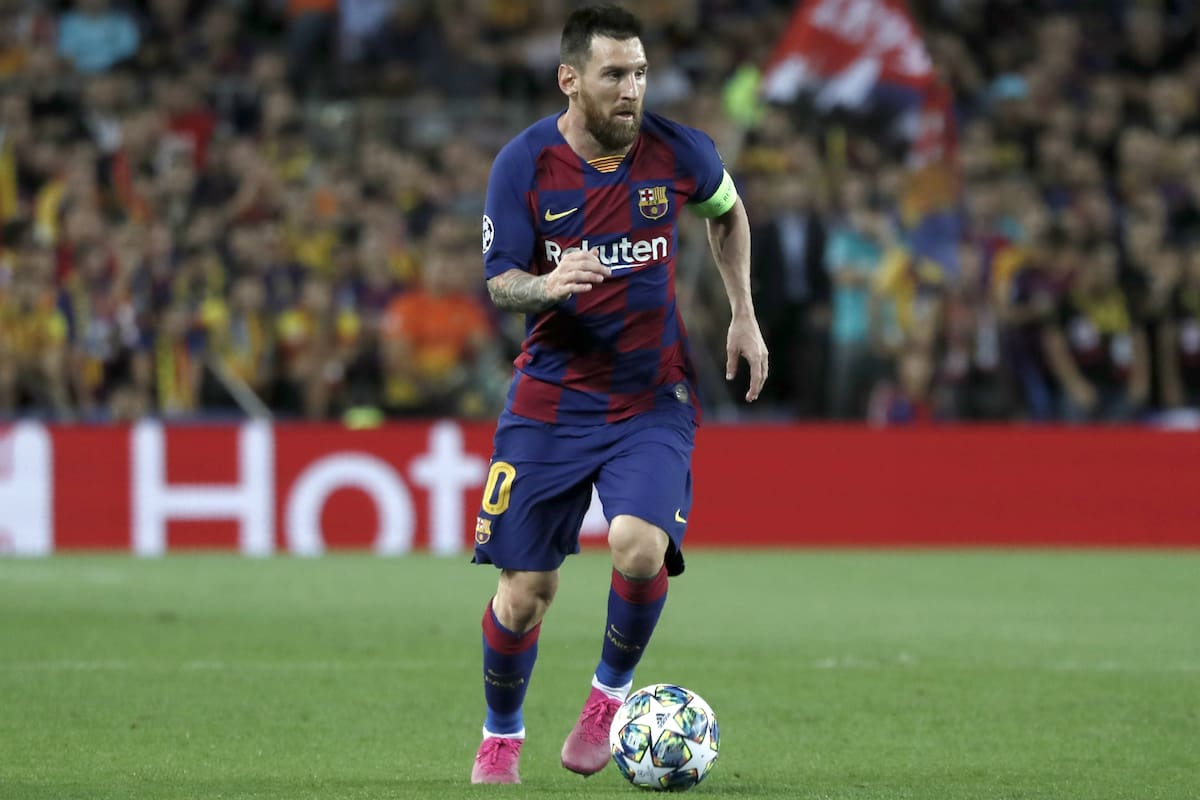 La pelota mansa al pie, la mirada hacia el arco rival: Messi volvió y fue vital para Barcelona
