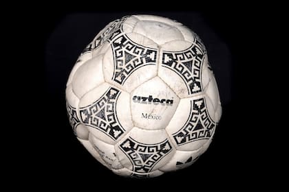 La pelota utilizada durante el partido de Argentina vs Inglaterra en la Copa del Mundo México 1986