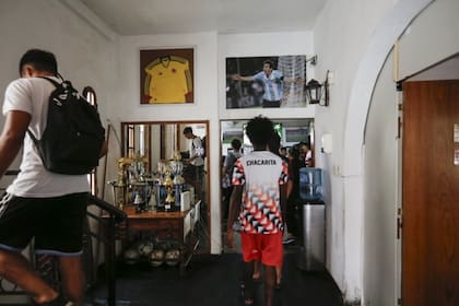 La pensión de Carlos Pereyra funciona en un chalet reacondicionado que está ubicado cerca del estadio de Chacarita Juniors, en la localidad bonaerense de San Martín