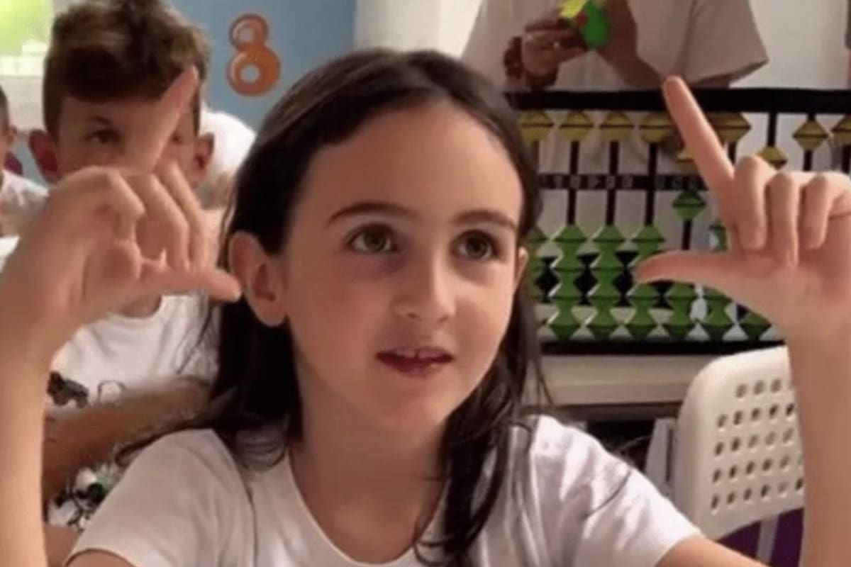 La pequeña resolvió las operaciones con gran facilidad (Foto: Tiktok @interesantewebs)