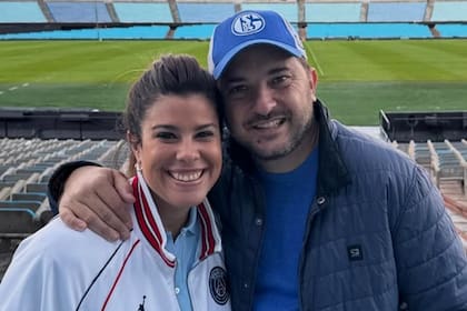 La periodista Cecilia Insinga junto a su esposo Diego Brancatelli