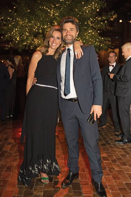 La periodista Luciana Geuna con su marido, Martín Guglielmone, fundador de una empresa de transición energética.