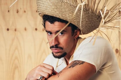 La petición solicita cambiar la presentación del cantante puertorriqueño por la del intérprete de country George Strait