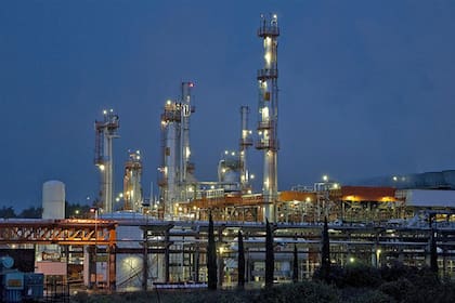 La petrolera de Galuccio, en procesos de compras en la Argentina