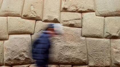 La piedra de los doce ángulos es uno de los puntos obligados para los visitantes de la ciudad de Cusco