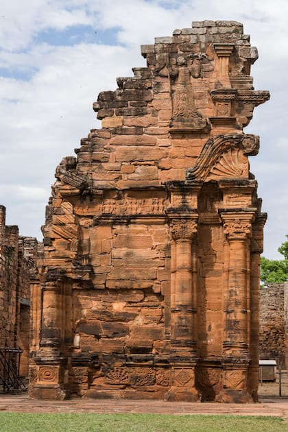 Muchas de las columnas de San Ignacio Miní eran netamente ornamentales.