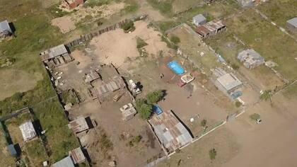 La pileta fue encontrada gracias a la ayuda de un drone que sobrevoló la zona
