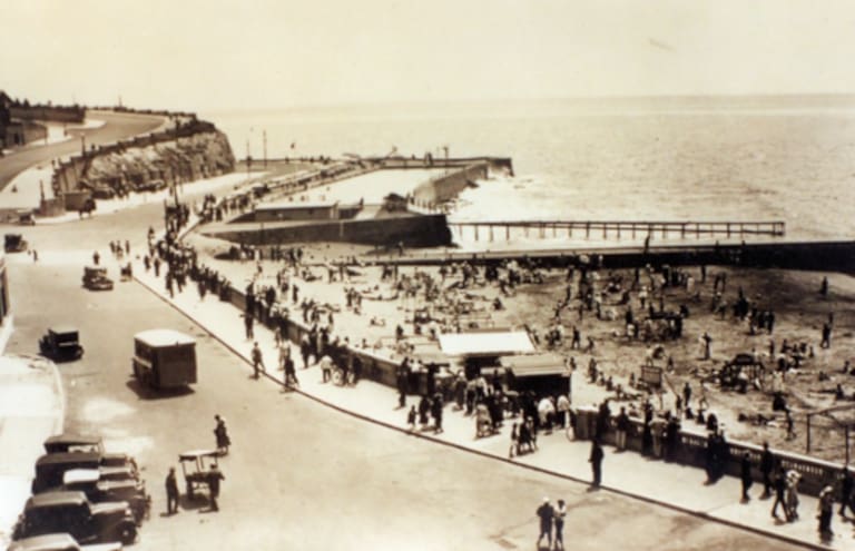 La Pileta Lavorante junto al antiguo muelle de Punta Iglesia