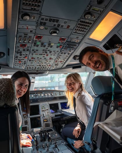La piloto española acumula miles de horas de vuelo a lo largo de su carrera profesional (Foto: Instagram savinapaul)