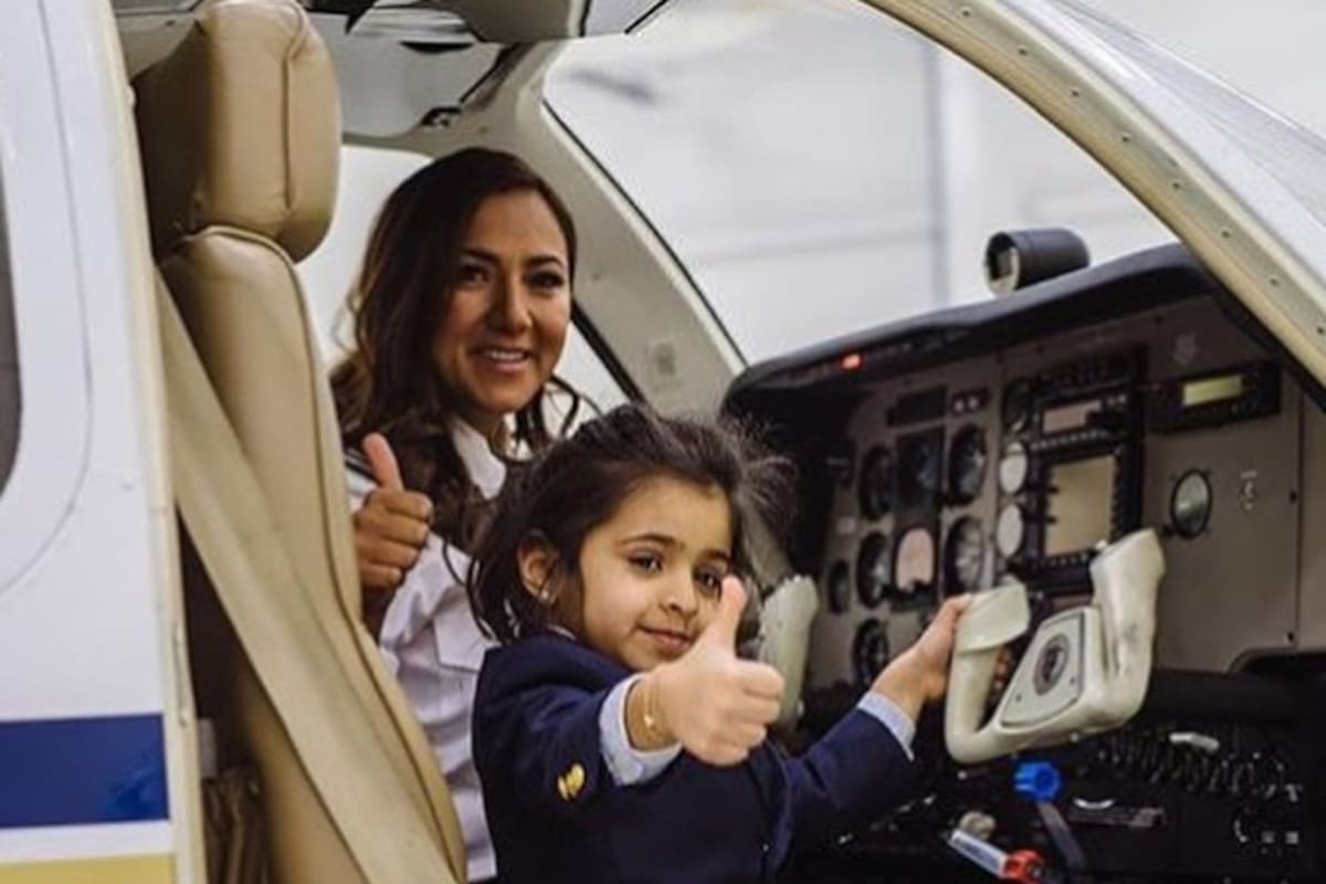 La piloto Shaesta Waiz