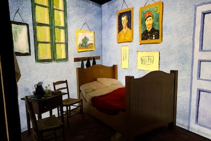 La pintura El dormitorio de Arlés, recreada en 3D en la muestra