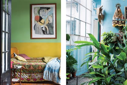 En el patio, una mezcla de esculturas su papá y de recuerdos de viajes. "Me gusta la sorpresa que conlleva mezclar objetos y plantas; descubrirlos bajo hojas generosas y exuberantes".
