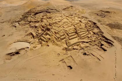 La pirámide se encontraba en el centro de la antigua ciudad de Caral y sería el lugar en el que se veneraba a los dioses