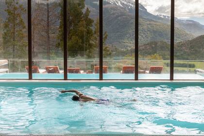 La piscina interna.