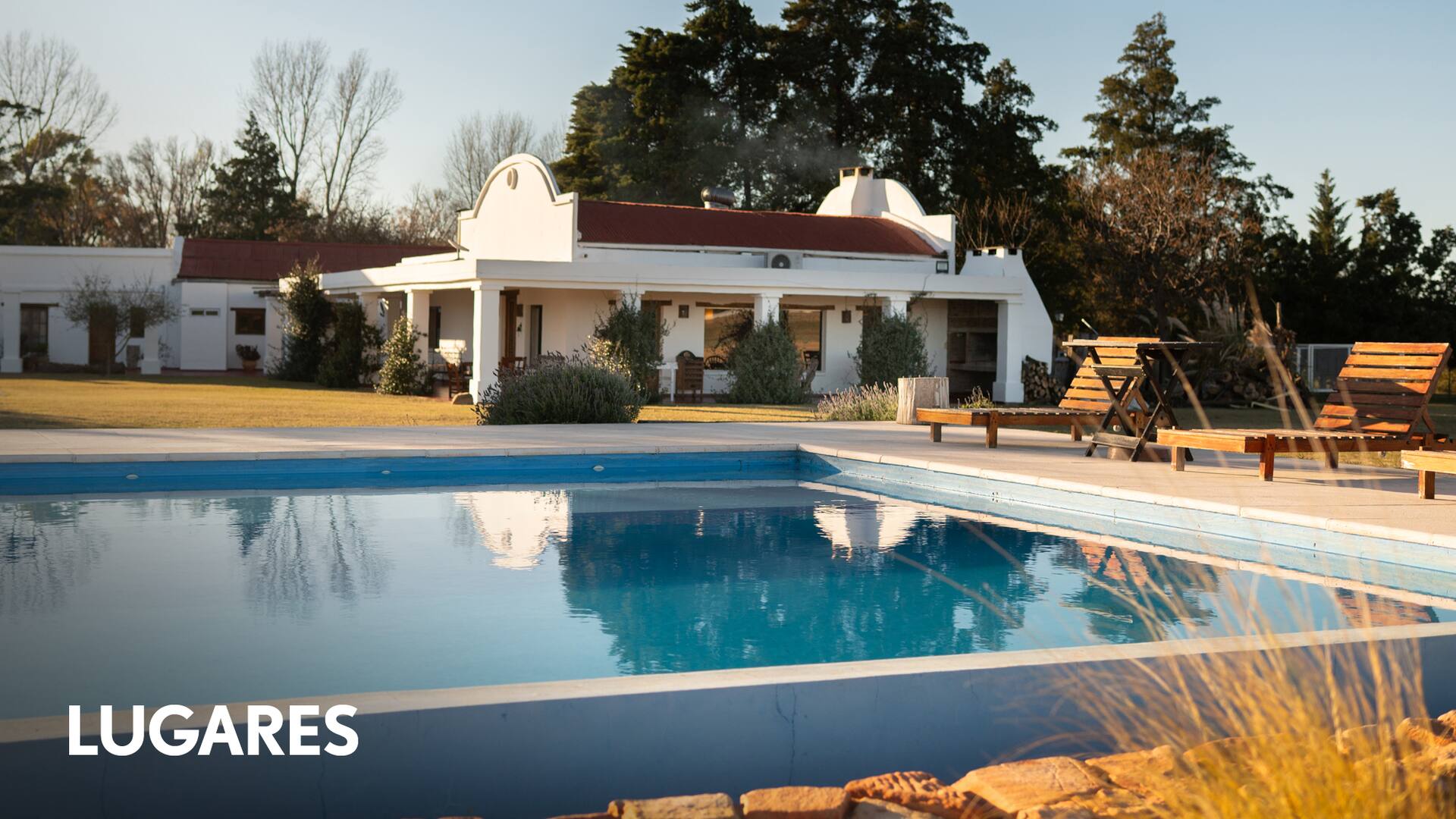La piscina del casco es el mejor lugar para refrescarse los días de calor