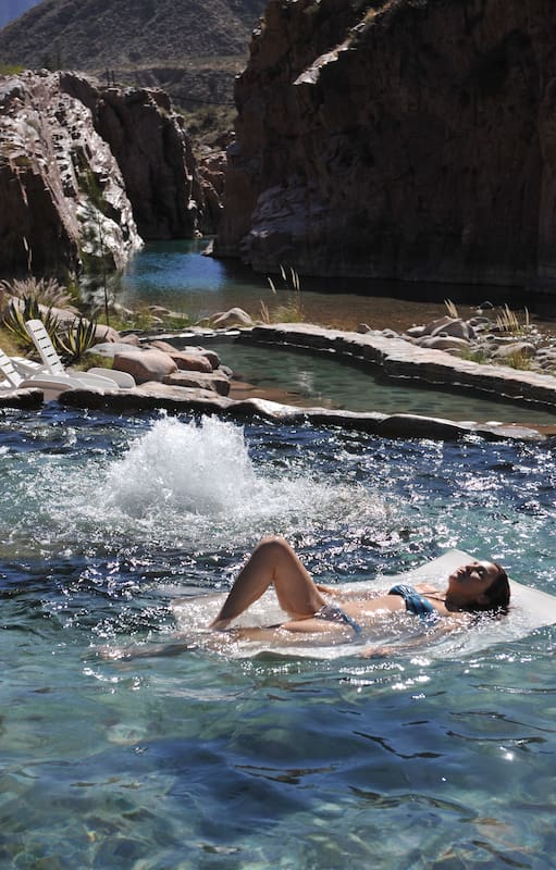 La piscina y la torre en la actualidad.