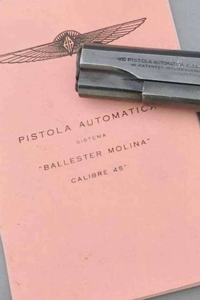 La pistola Ballester Molina cal.45 fue utilizada oficialmente por el Ejército Argentino entre 1938 y fines de la década del '50