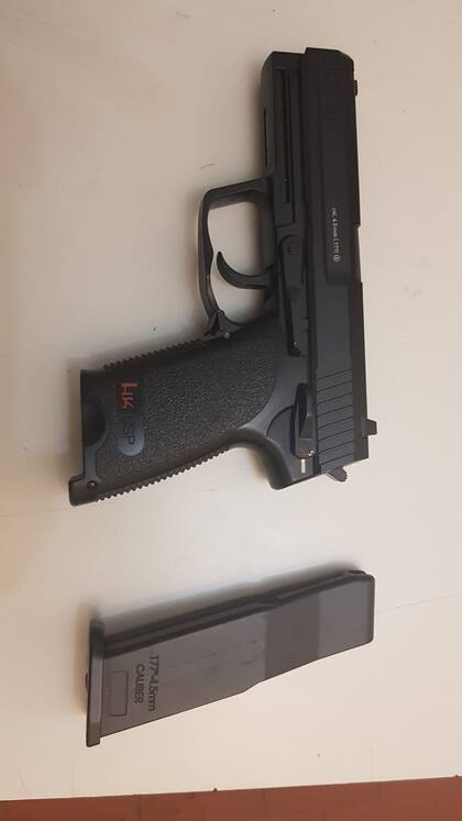 La pistola que llevaba Casermeiro.