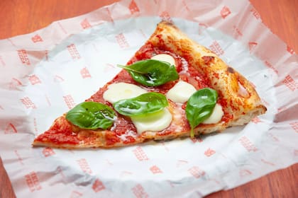 La pizza estilo Nueva York de Hells Pizza