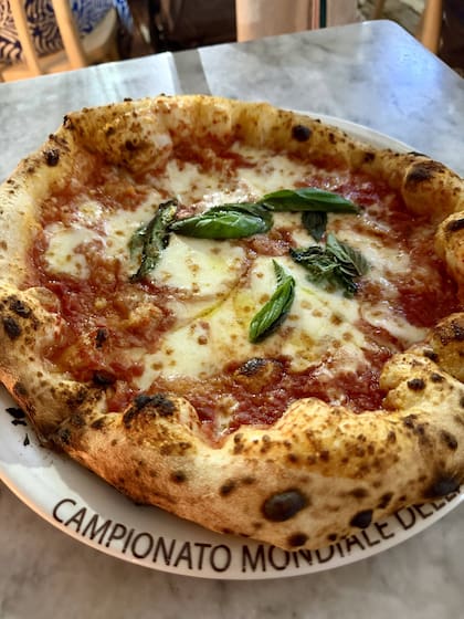 La pizza napolitana de la Leggenda es top 9 de Estados Unidos y 36 del mundo