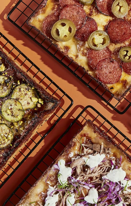 La pizza rectangular estilo siciliano de Sunny