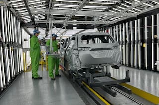 La producción de autos vuelve a caer, pero las exportaciones tuvieron el mejor mes del año