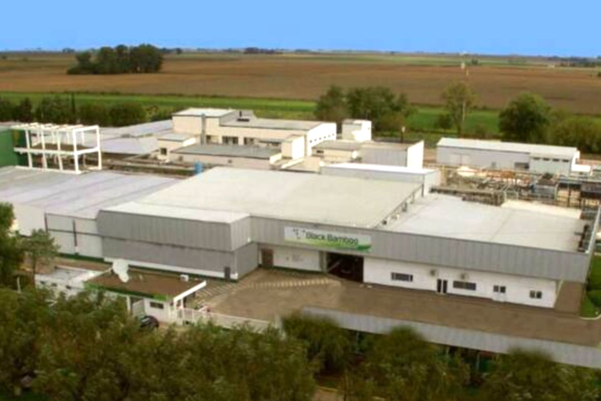 La planta en Hughes, en Santa Fe, tiene 600 empleados directos y ocupa más de 120 indirectos