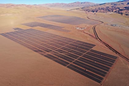 La instalación de la planta se encuentra en Susques, a 4200 metros sobre el nivel del mar.