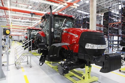 La planta tiene capacidad para producir 4000 tractores por año