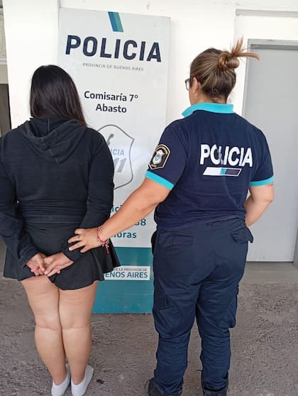 La Plata: discutió con su pareja, él se fue en bicicleta y ella lo atropelló.