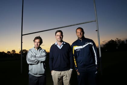 Francisco Albarracín, Dimas Suffern Quirno y Antonio Mazzoni, tres de los cuatro integrantes que componen el staff de la primera división de La Plata Rugby Club; los padres de los dos primeros lograron como entrenadores el ascenso en 1989 e inauguraron una era fructífera de la entidad de Gonnet.