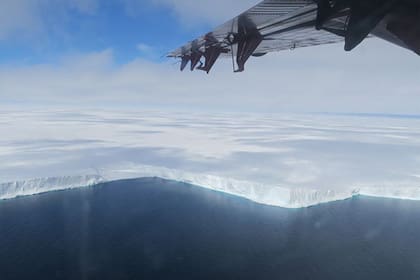 La plataforma de hielo Brunt tiene un espesor de entre 150 y 250 metros
