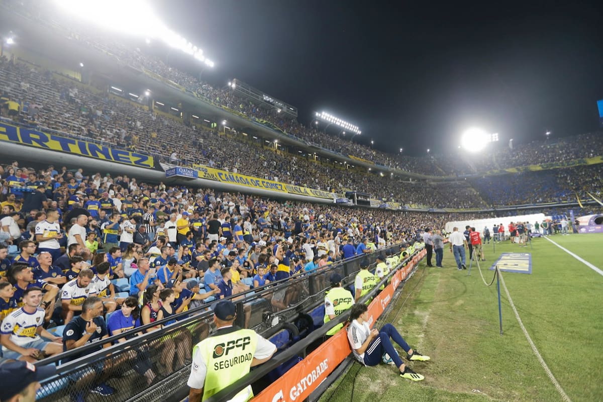 La platea baja de la Bombonera, sin acrílicos