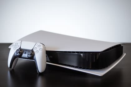 La PlayStation 5 llegó al mercado en noviembre de 2020; dos año y medio después, lleva vendidas 40 millones de unidades
