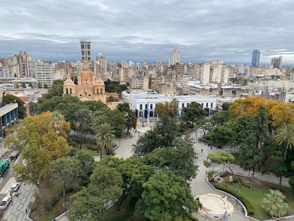 La plaza frente al Cabildo en Córdoba esta mañana, a la espera del acto del 25 de Mayo