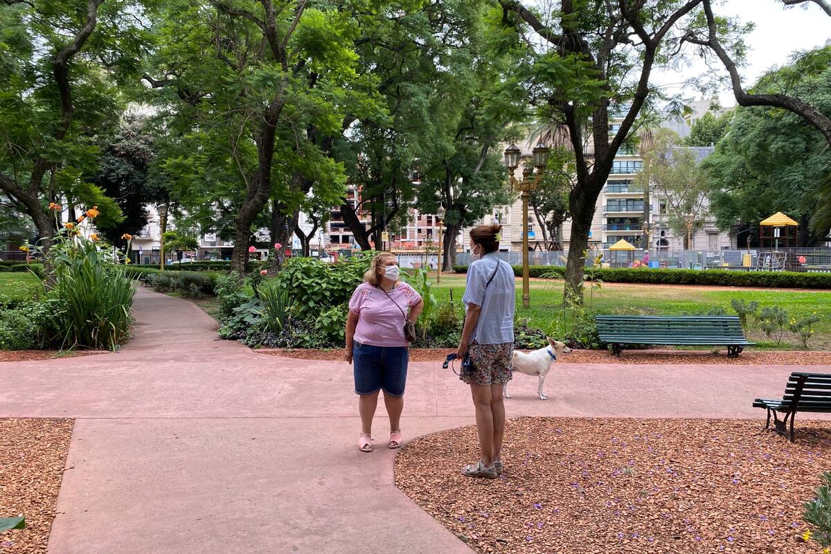 La plaza funcionó como un lugar de encuentro para los habitantes de la zona durante la pandemia