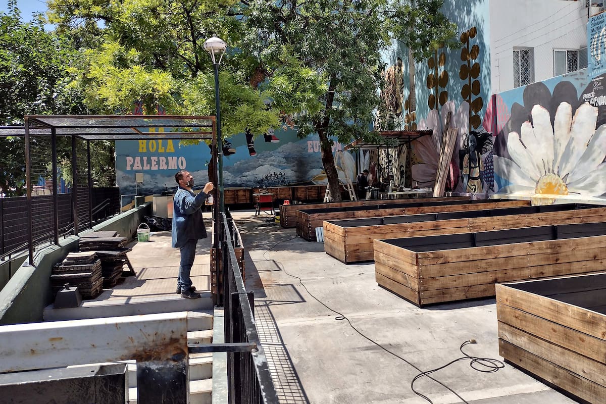 La plaza Luna de Enfrente, remodelada