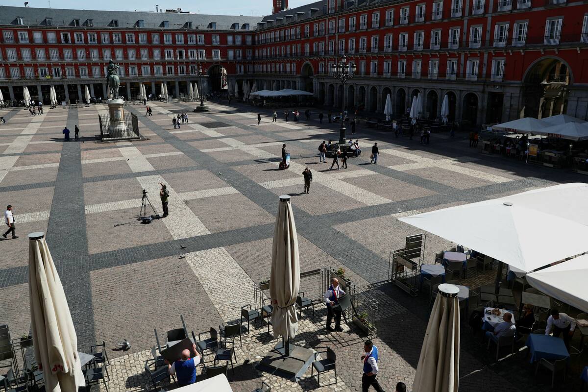 La Plaza Mayor de Madrid, casi desierta